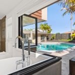 Manuwai Drive bathroom
