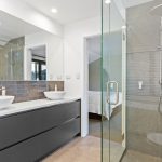 Manuwai Drive bathroom