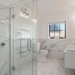 Hollister Lane bathroom reno